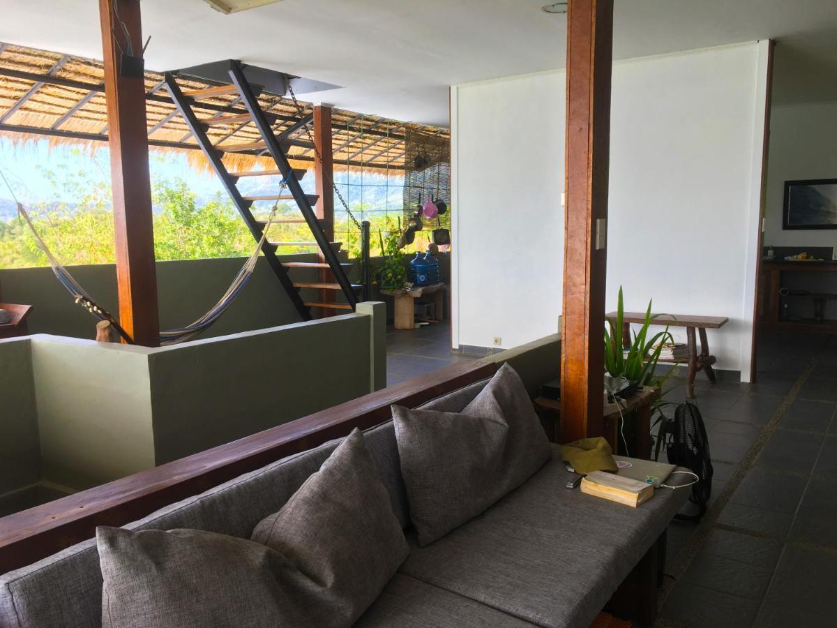 Merdeka House Maluk Экстерьер фото