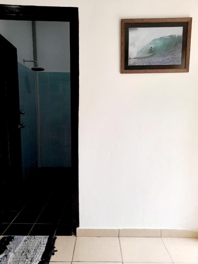 Merdeka House Maluk Экстерьер фото